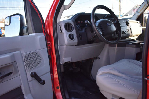 Used 2012 Ford E-250 and Econoline 250 image 9