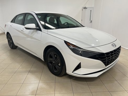 Used 2023 Hyundai Elantra SEL image 7