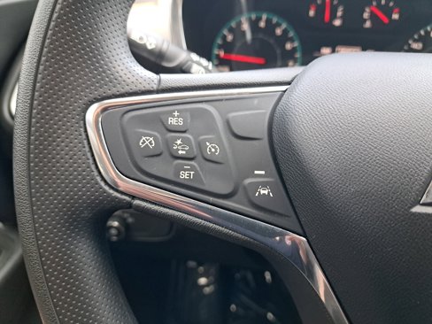 Used 2021 Chevrolet Equinox LS image 31