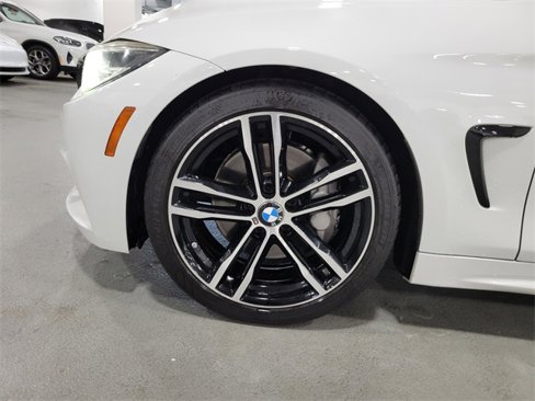 Used 2020 BMW 430i Coupe w/ M Sport Package image 28