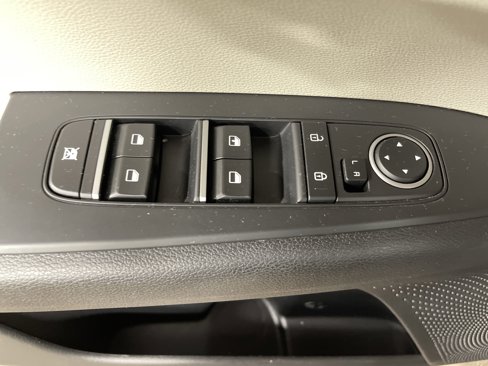 Used 2023 Kia Forte LXS image 7