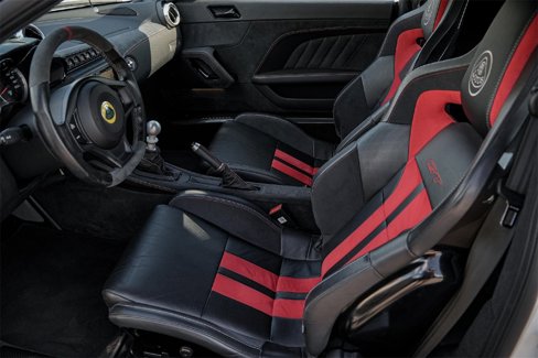 Used 2021 Lotus Evora image 18