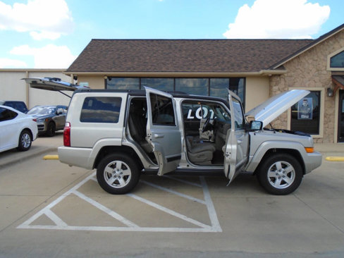 Used 2007 Jeep Commander Sport image 23