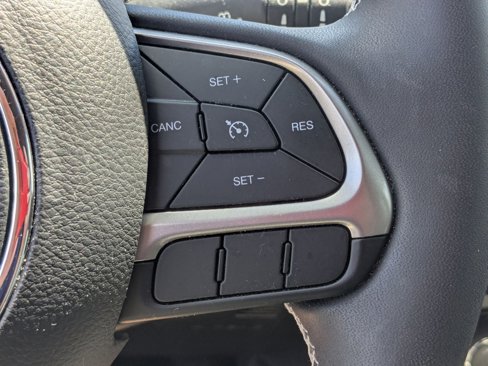 Used 2021 Jeep Compass Latitude image 17