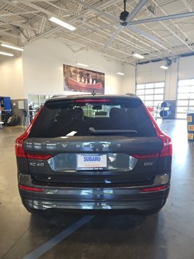 Used 2022 Volvo XC60 B5 Momentum image 7