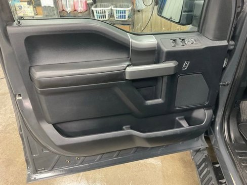 Used 2016 Ford F150 XLT w/ Equipment Group 302A Luxury image 6
