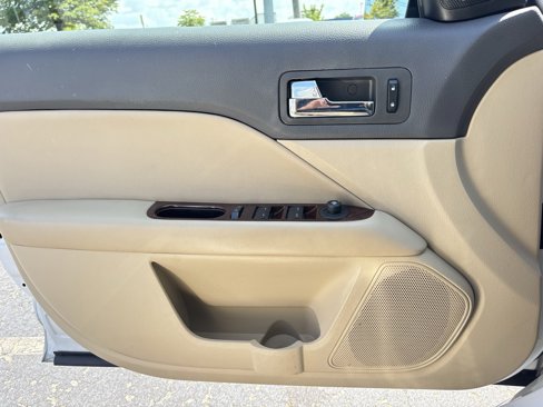 Used 2012 Ford Fusion SEL image 16