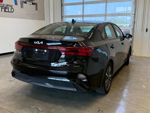 Used 2024 Kia Forte LXS image 19