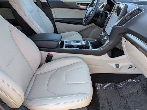 Used 2022 Ford Edge Titanium w/ Equipment Group 301A image 29