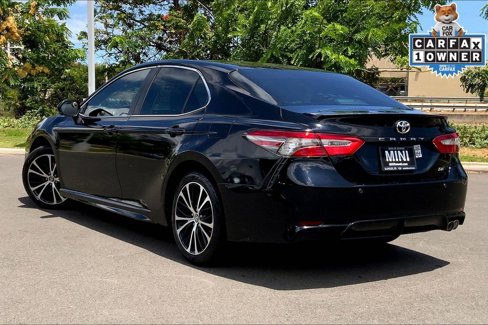 Used 2018 Toyota Camry SE image 11