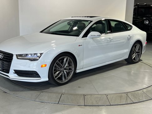 Used 2016 Audi A7 3.0T Premium Plus w/ Black Optic Package image 4