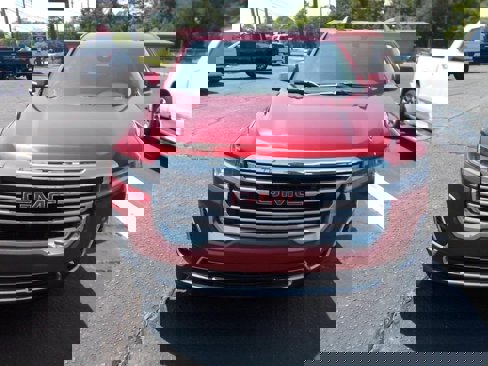 Used 2023 GMC Acadia SLT image 7