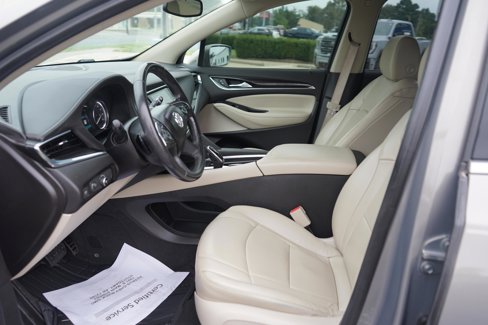 Used 2018 Buick Enclave Essence image 10