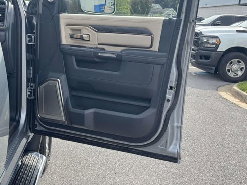 Certified 2022 RAM 2500 Limited image 21