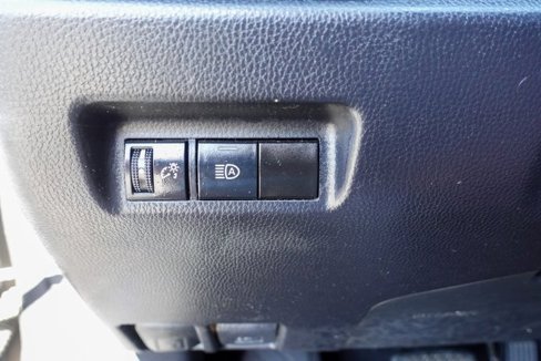 Used 2019 Toyota RAV4 LE image 18