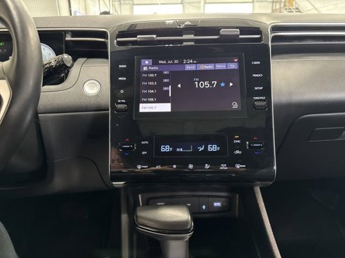 Used 2022 Hyundai Santa Cruz SEL Premium image 7
