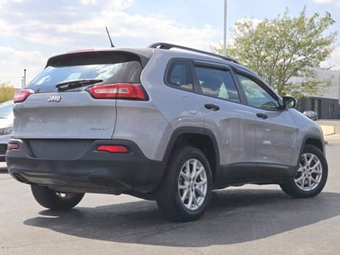 Used 2015 Jeep Cherokee Sport w/ Sport Appearance Group image 4