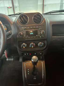 Used 2016 Jeep Patriot Sport w/ Power Value Group image 18