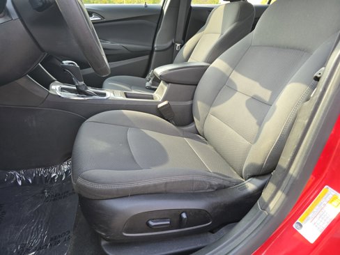 Used 2019 Chevrolet Cruze LT image 30