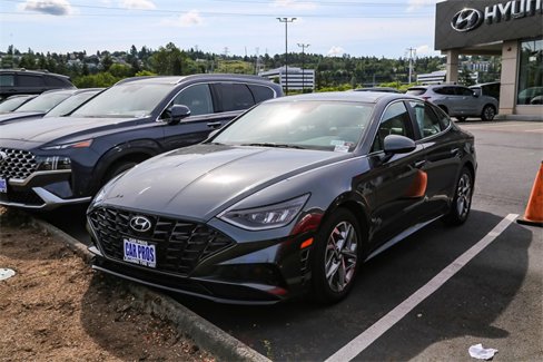Used 2023 Hyundai Sonata SEL image 2