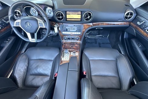 Used 2013 Mercedes-Benz SL 550 image 13