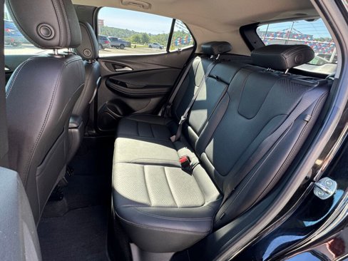 Used 2021 Buick Encore GX Essence w/ Advanced Technology Package image 17