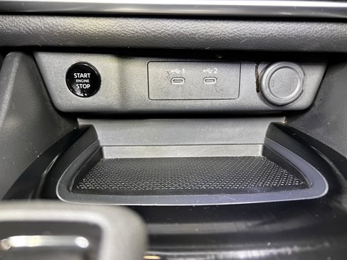 Used 2024 Nissan Rogue SV image 32