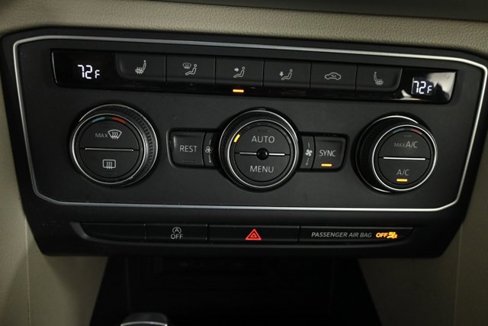 Used 2021 Volkswagen Atlas SE w/ Panoramic Sunroof Package image 29