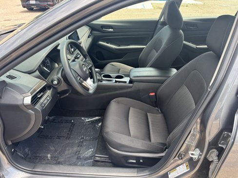 Used 2024 Nissan Altima 2.5 SV image 25