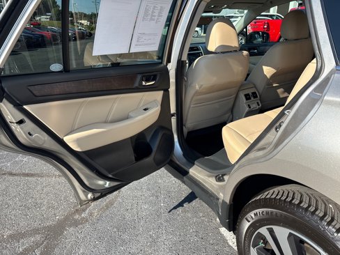 Used 2018 Subaru Outback 3.6R Limited image 30