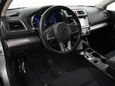 Used 2017 Subaru Outback 2.5i Premium image 17