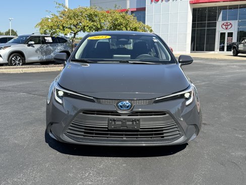 Used 2023 Toyota Corolla LE image 2