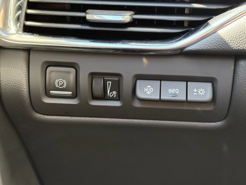 Certified 2023 Cadillac XT4 Premium Luxury w/ Technology Package image 27