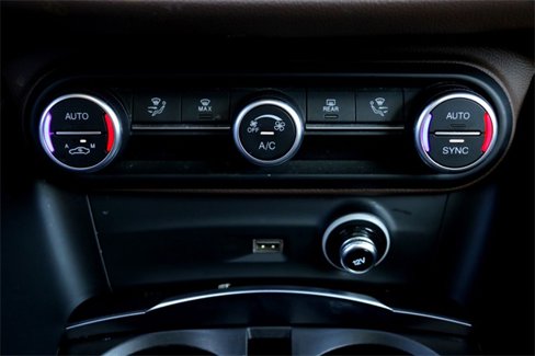 Used 2021 Alfa Romeo Stelvio Sprint w/ Sun & Sound Package image 19
