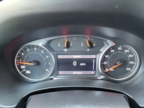 Used 2024 GMC Terrain SLT image 9