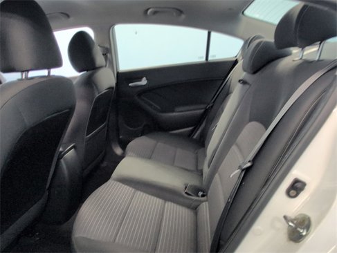 Used 2018 Kia Forte LX w/ LX Popular Package image 8