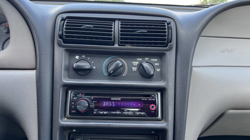 Used 1999 Ford Mustang Convertible image 18