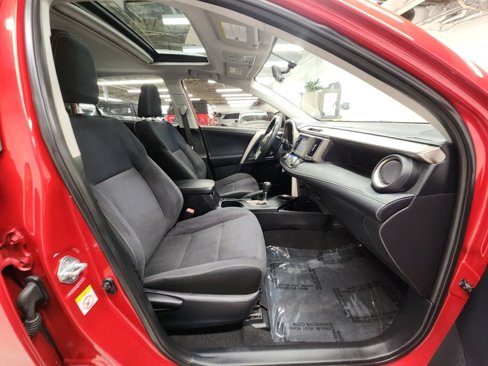 Used 2013 Toyota RAV4 XLE image 16
