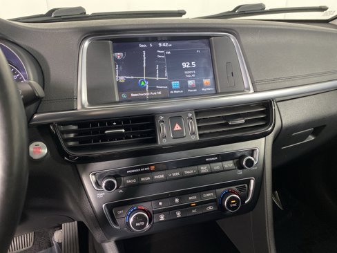 Used 2016 Kia Optima EX w/ Premium Package image 31