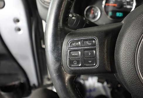 Used 2016 Jeep Wrangler Sport image 37