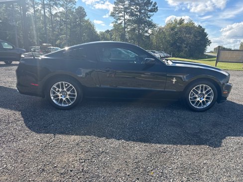 Used 2013 Ford Mustang Premium image 7