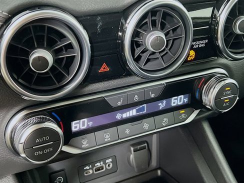 New 2025 Nissan Sentra SV image 13