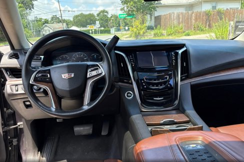 Used 2015 Cadillac Escalade ESV Premium image 11