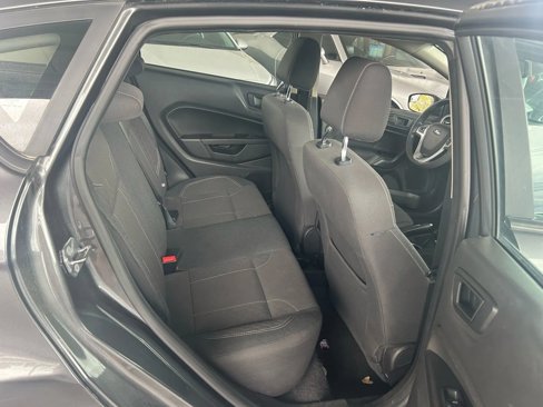 Used 2019 Ford Fiesta SE w/ Equipment Group 201A image 4