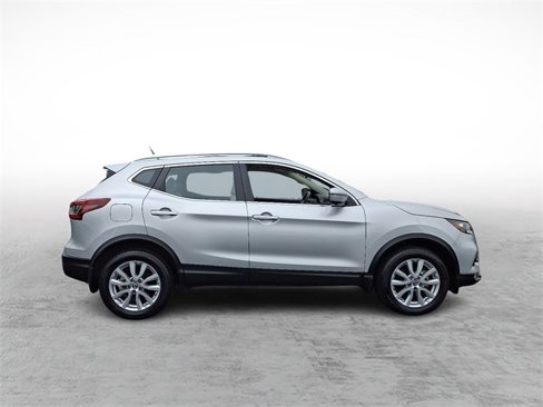 Used 2022 Nissan Rogue Sport SV w/ Technology Package image 7