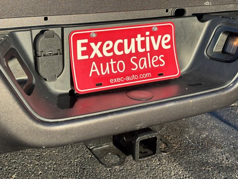 Used 2015 RAM 1500 Express image 22