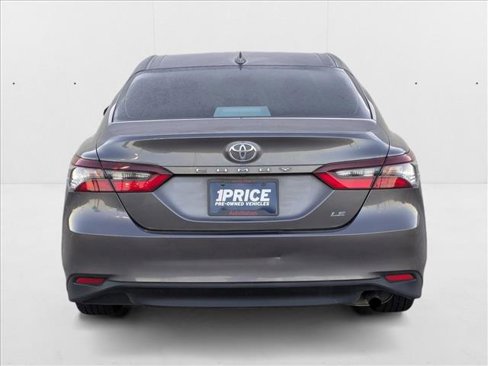 Used 2024 Toyota Camry LE image 6
