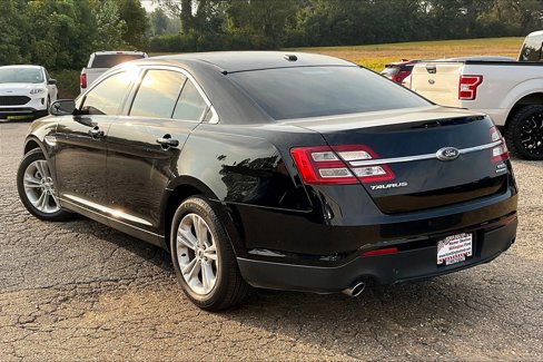 Used 2018 Ford Taurus SEL w/ Equipment Group 201A image 4