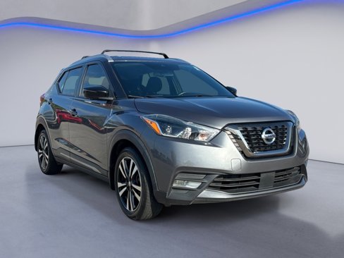 Used 2020 Nissan Kicks SR image 9
