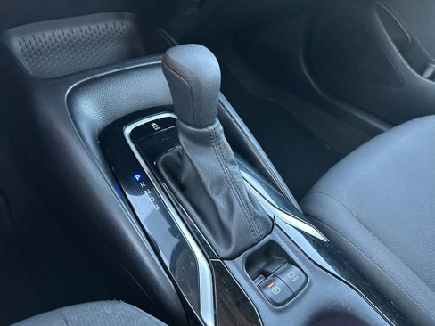 Used 2021 Toyota Corolla LE image 26
